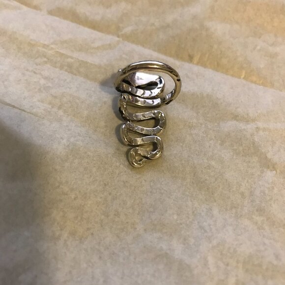 Sold Out Evil Pawn Jewelry Serpent Ring - Picture 4 of 4